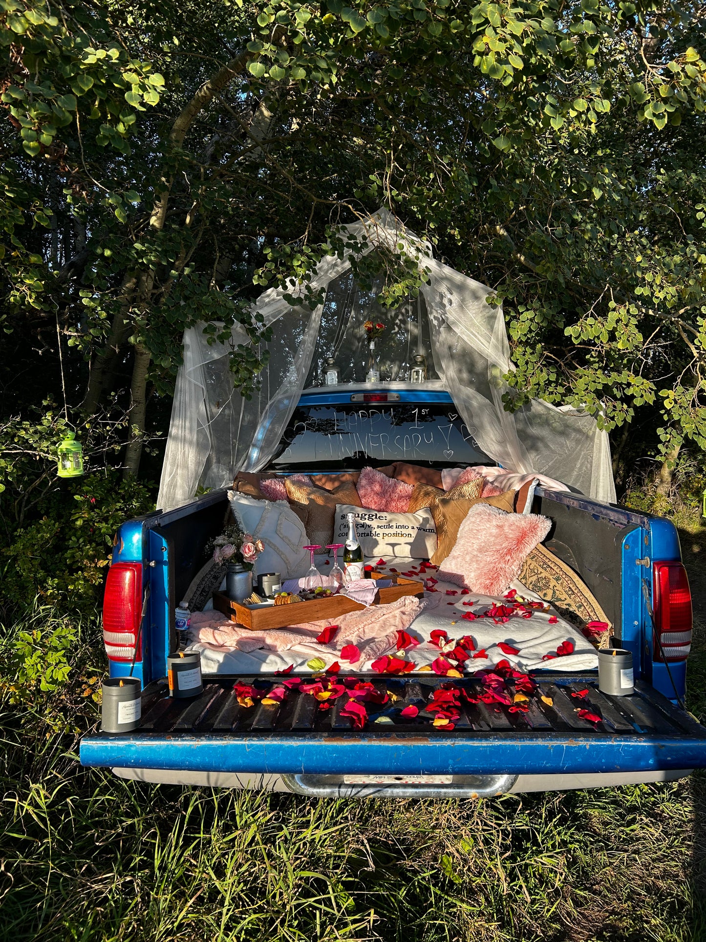 Romantic Truck Date for 2