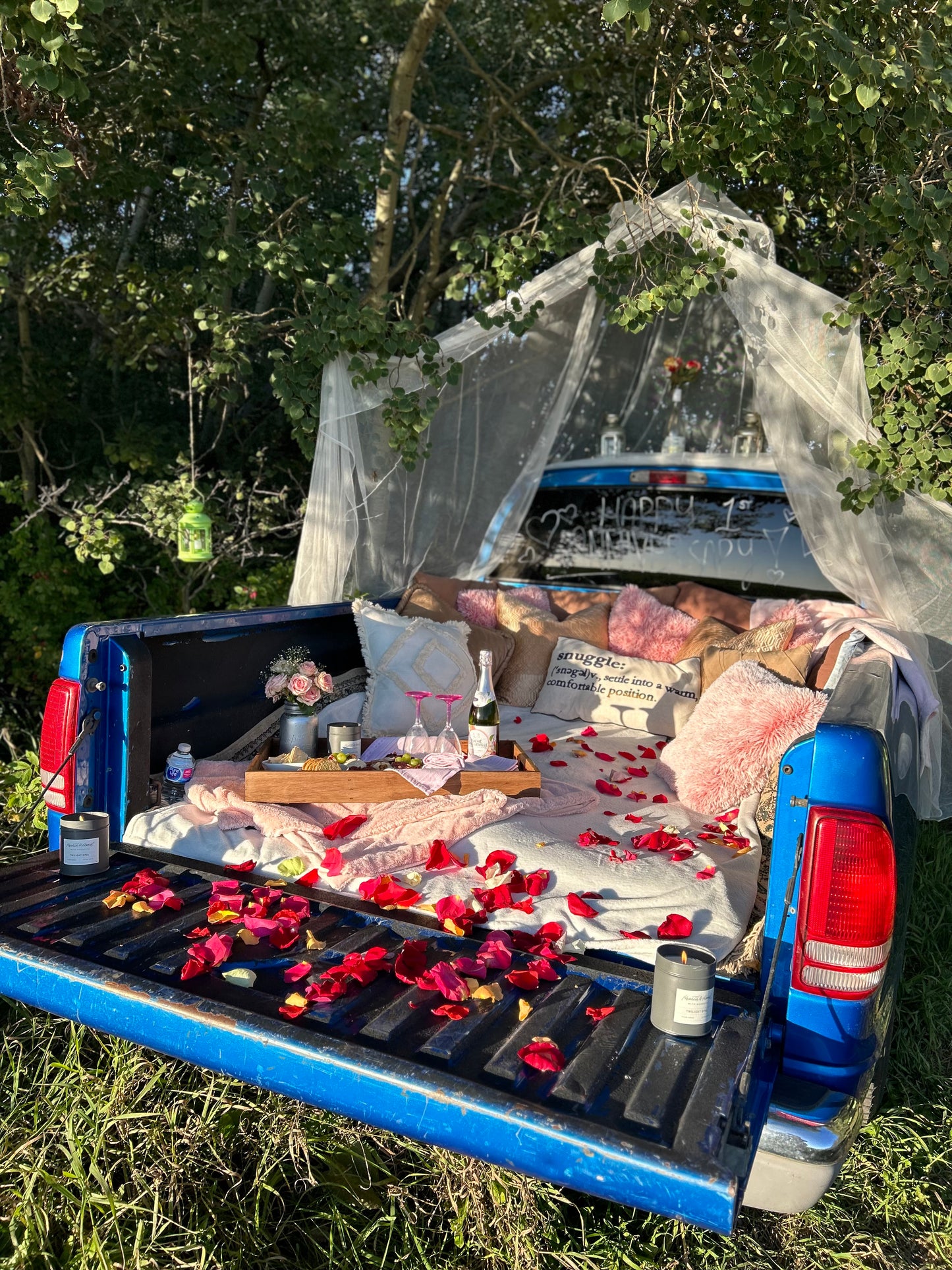 Romantic Truck Date for 2