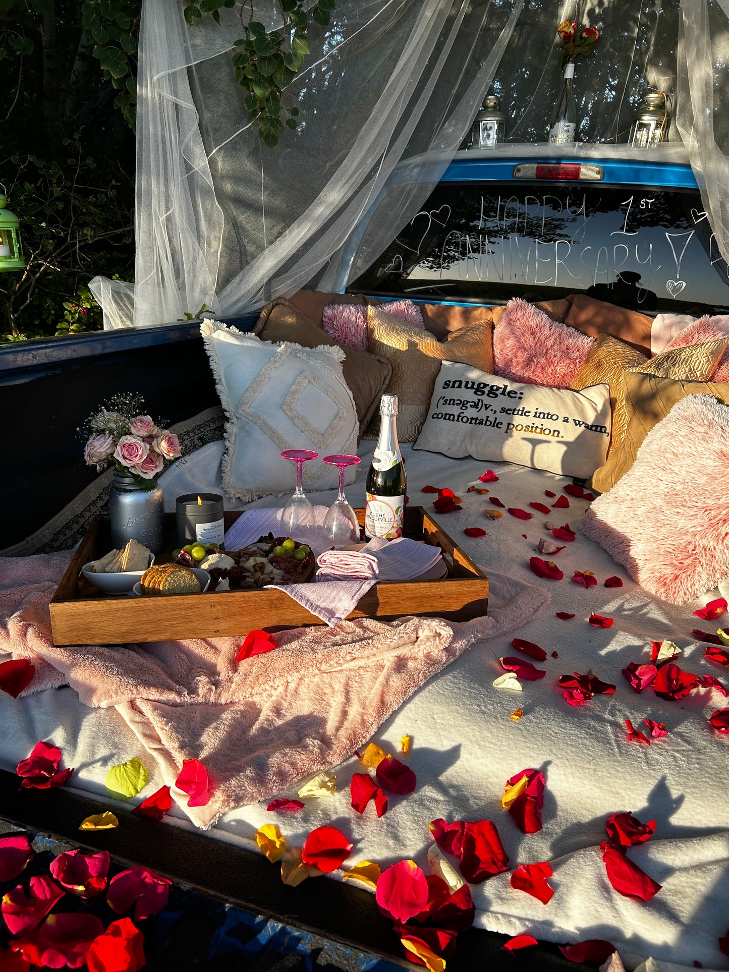 Romantic Truck Date for 2